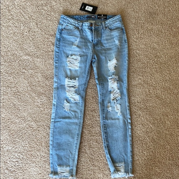 Light Wash Distressed Jeans from FashionNova - Picture 1 of 1